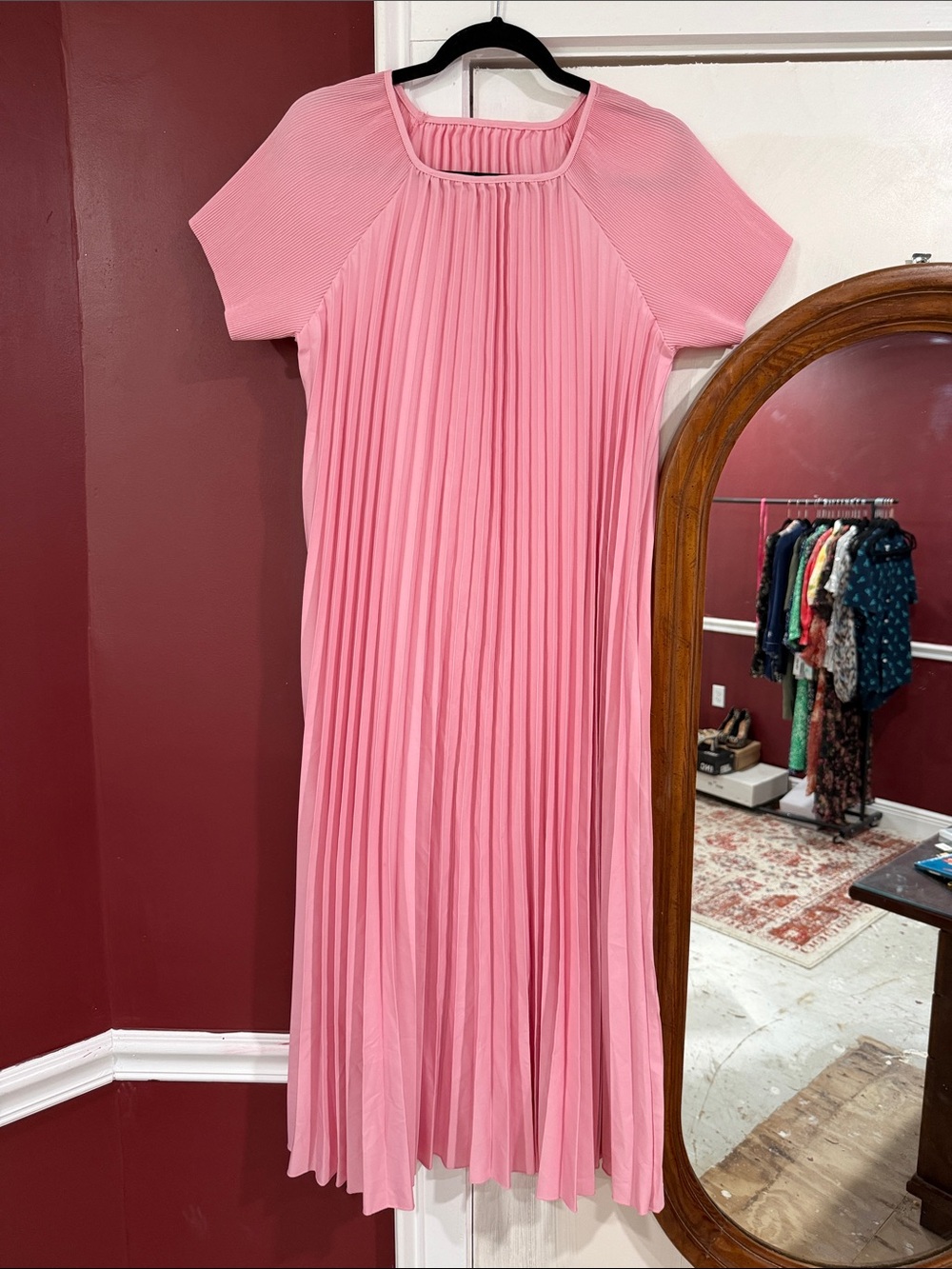 Pink Pleated Short-Sleeve Midi / Maxi Dress